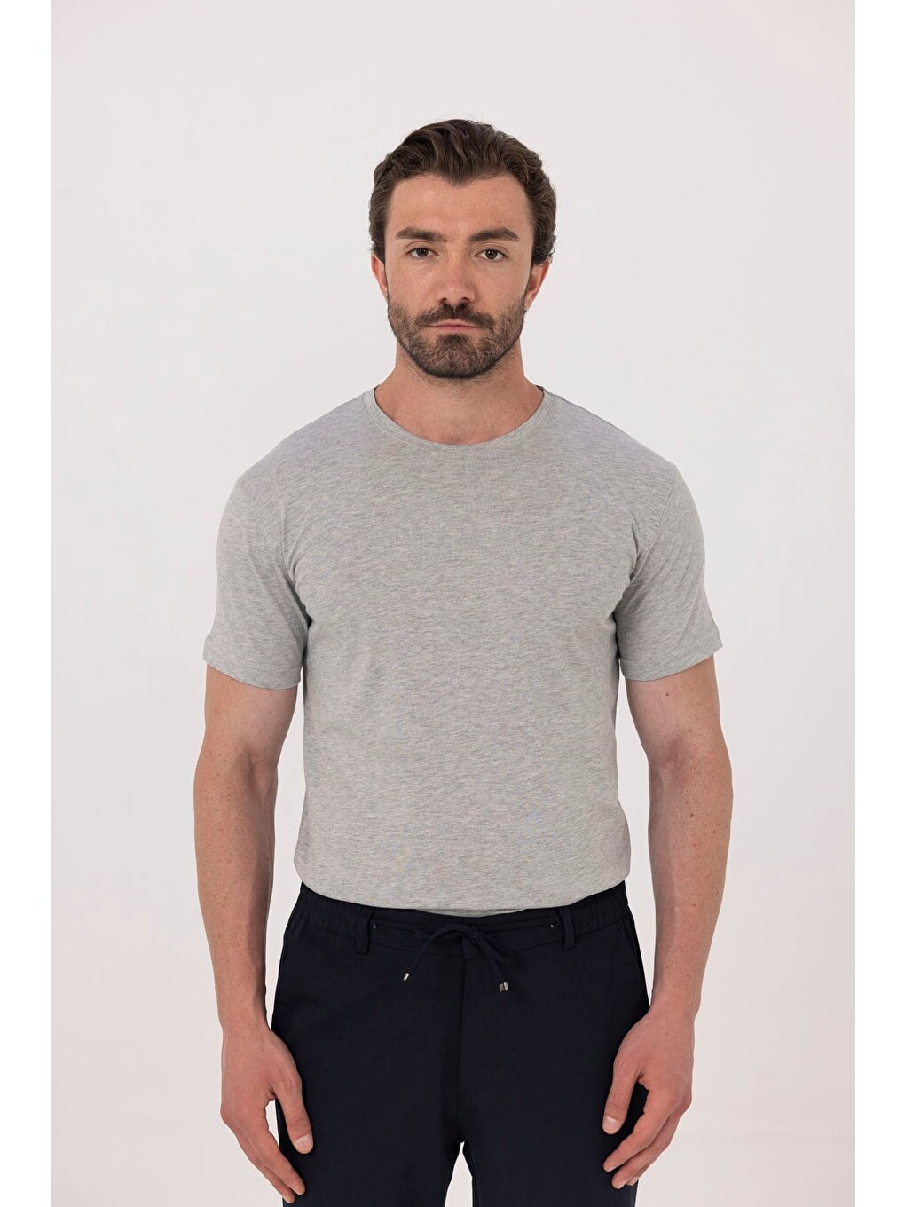 Gri %100 Pamuk Bisiklet Yaka Düz Renk Basic T-shirt