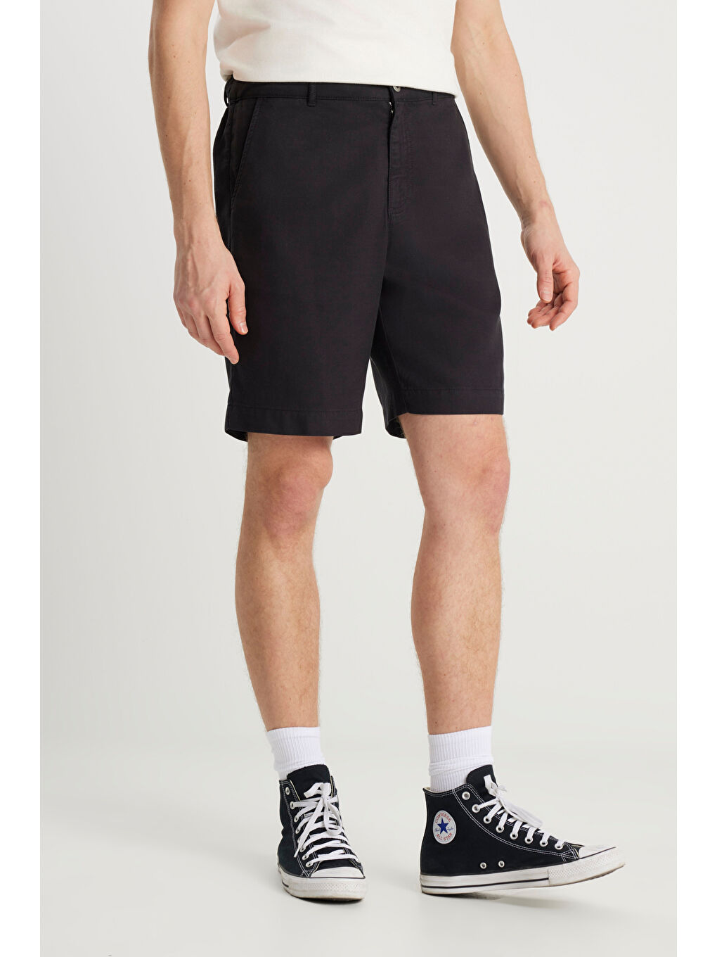 Regular Fit Normal Kesim Lastik Bel Detaylı Siyah Şort-2