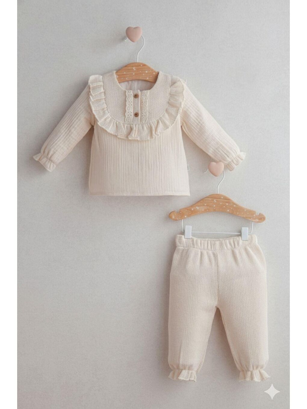 Ekru Kız Bebek Pamuklu Fırfır Detaylı Müslin Takımı
