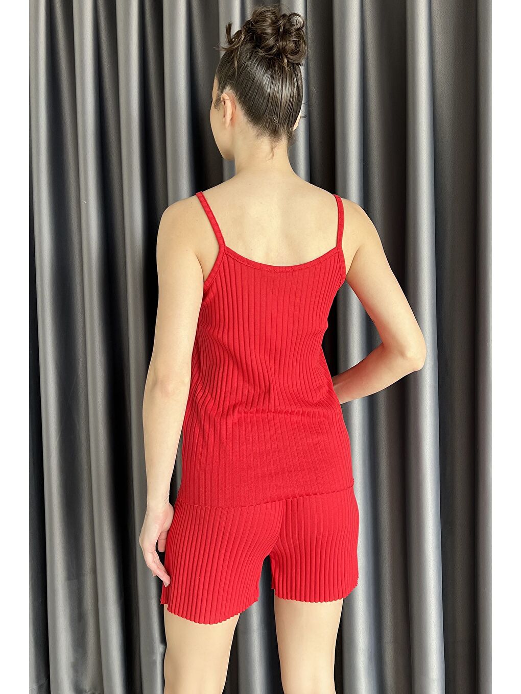 Kırmızı Kadın Kendinden Çizgi Desenli Şortlu İkili Takım-2