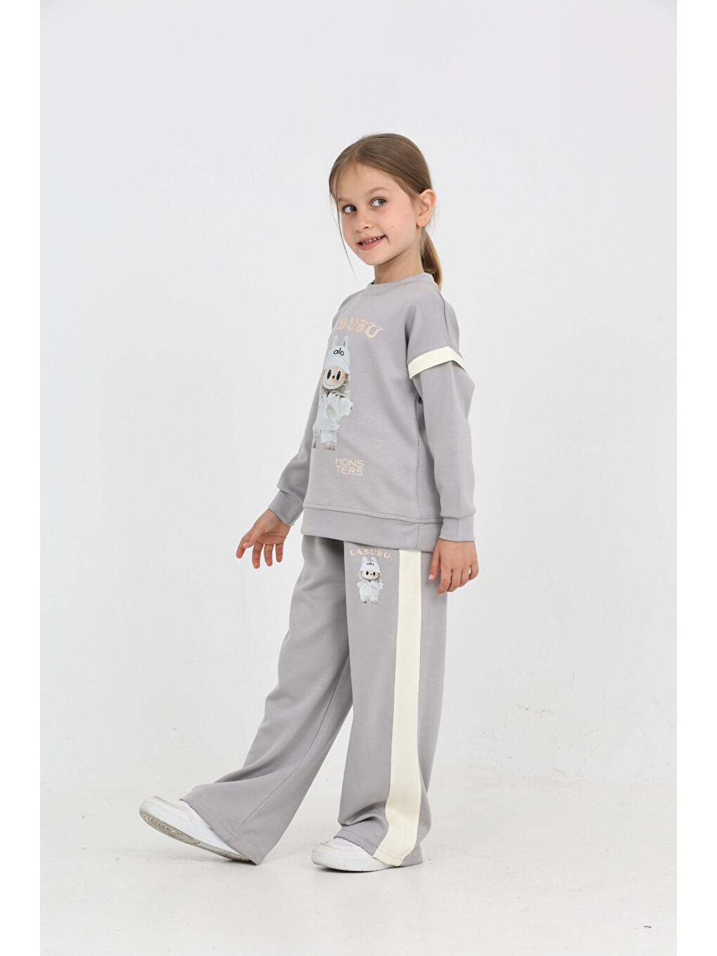 Gri Kız Çocuk Oysho Kumaş Karakter Baskılı Geniş Paçalı Alt-Üst Takım 12306-4