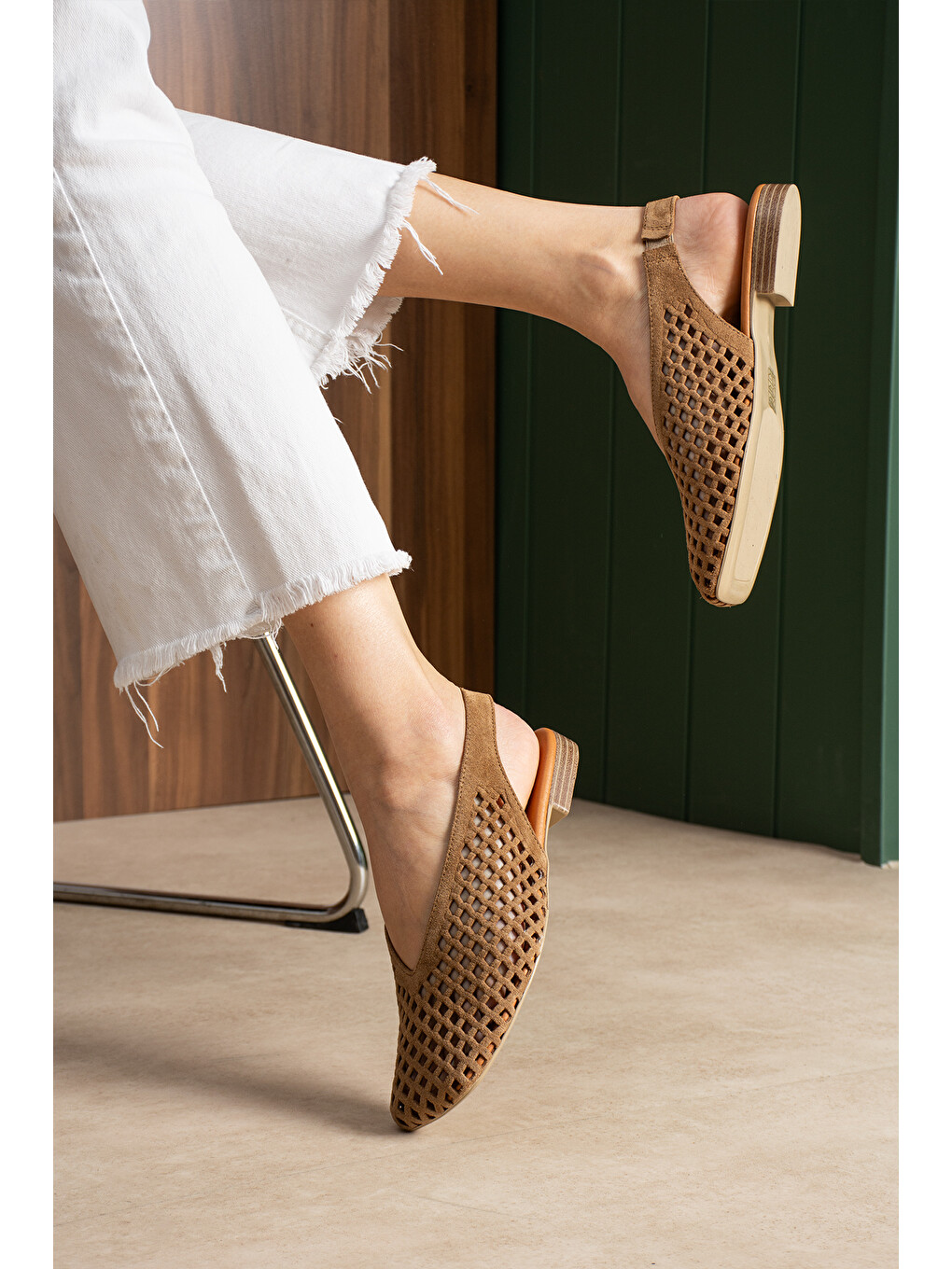 Kahverengi Flavia Hakiki Deri Lazer Kesim Örgü Desenli Slingback Kadın Sandalet Babet-5