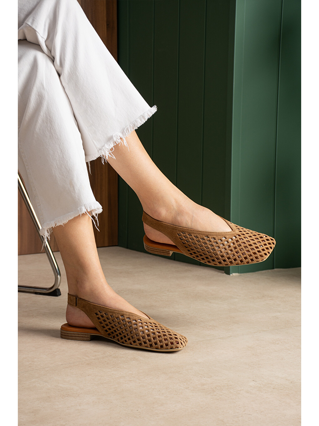 Kahverengi Flavia Hakiki Deri Lazer Kesim Örgü Desenli Slingback Kadın Sandalet Babet-6
