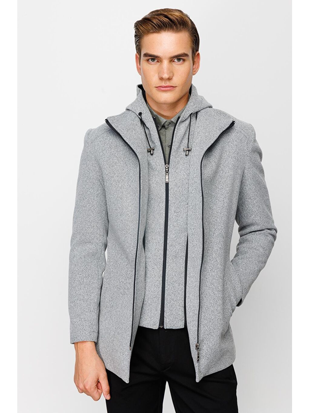 Erkek Gri Kapüşonlu Kaban