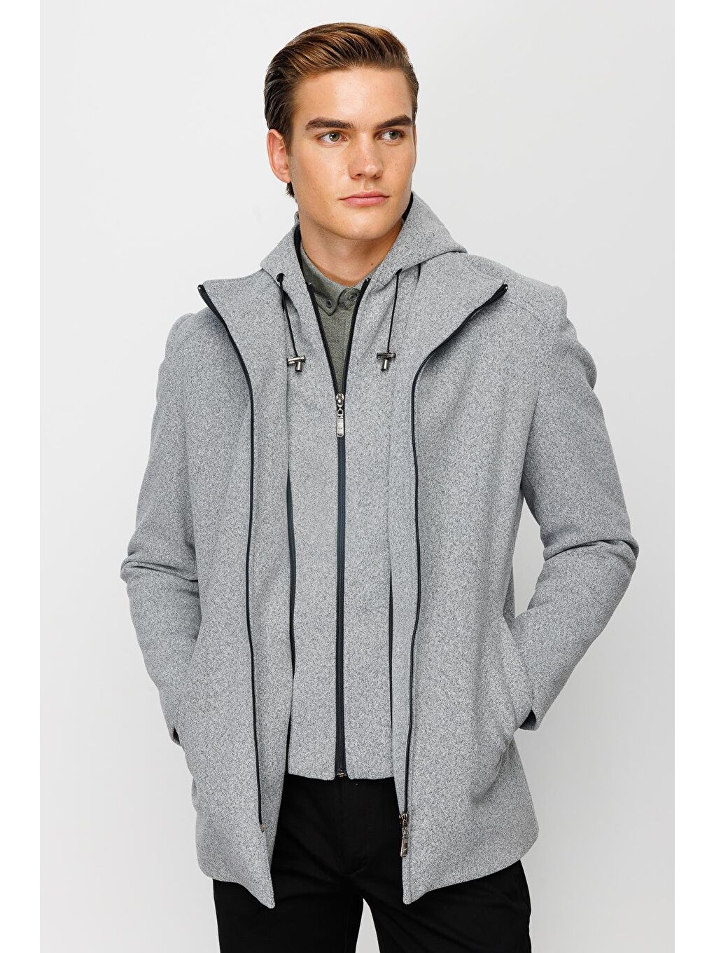 Erkek Gri Kapüşonlu Kaban-1