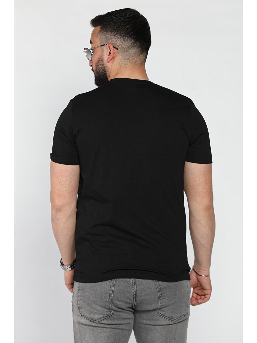 Siyah Erkek Bisiklet Yaka Baskılı Tişört-2