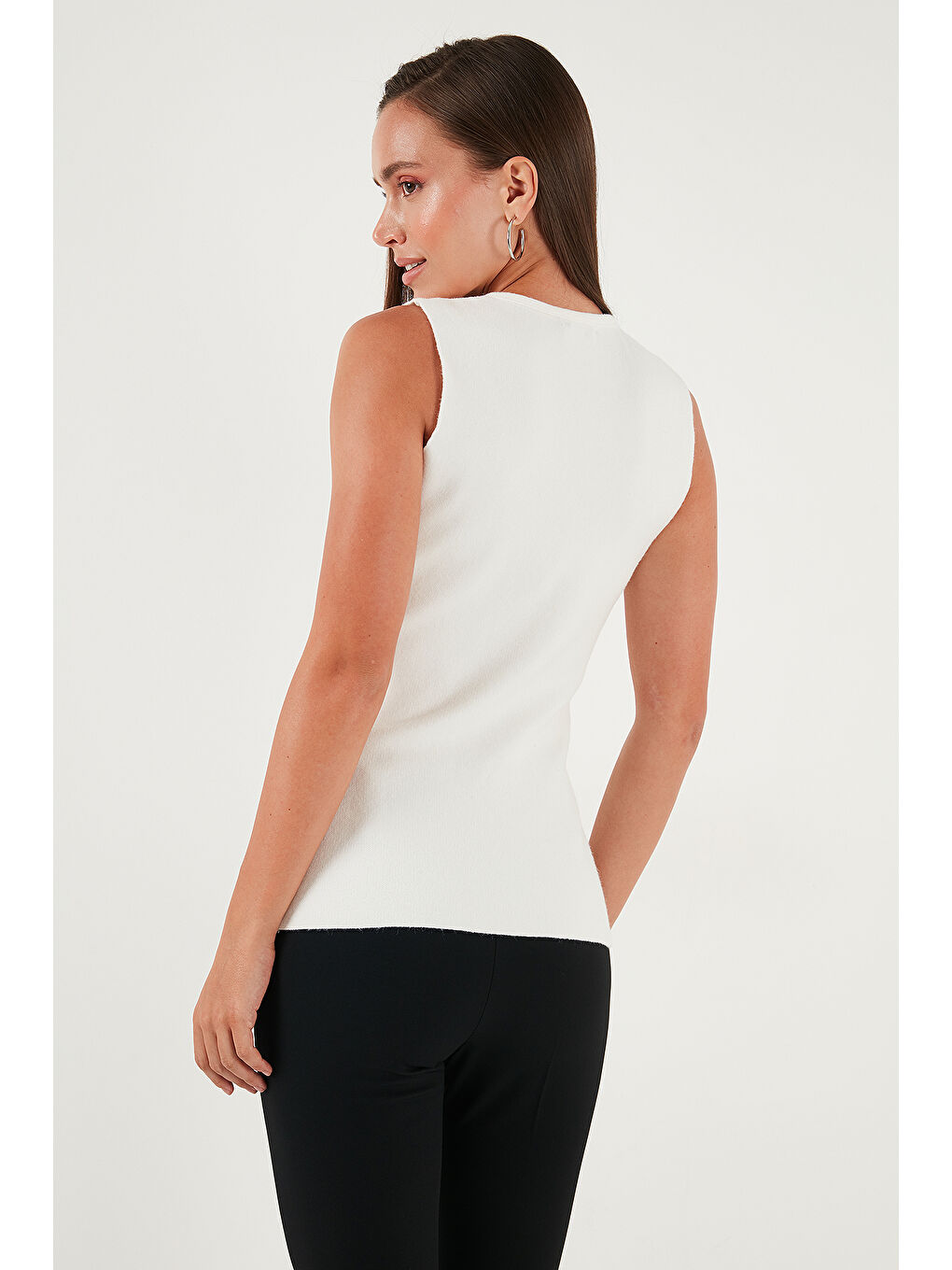 Ekru Premium Regular Fit Bisiklet Yaka Düğme Detaylı Yelek 680YE00043-6