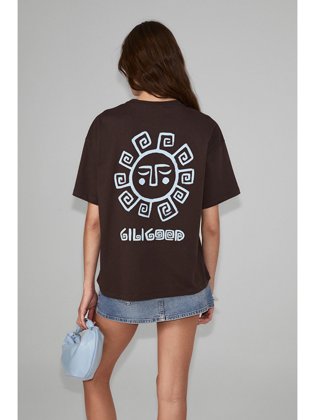 Sahara Kadın Yumuşak Ve %100 Organik Pamuklu Baskı Detaylı Kahverengi T-shirt-1