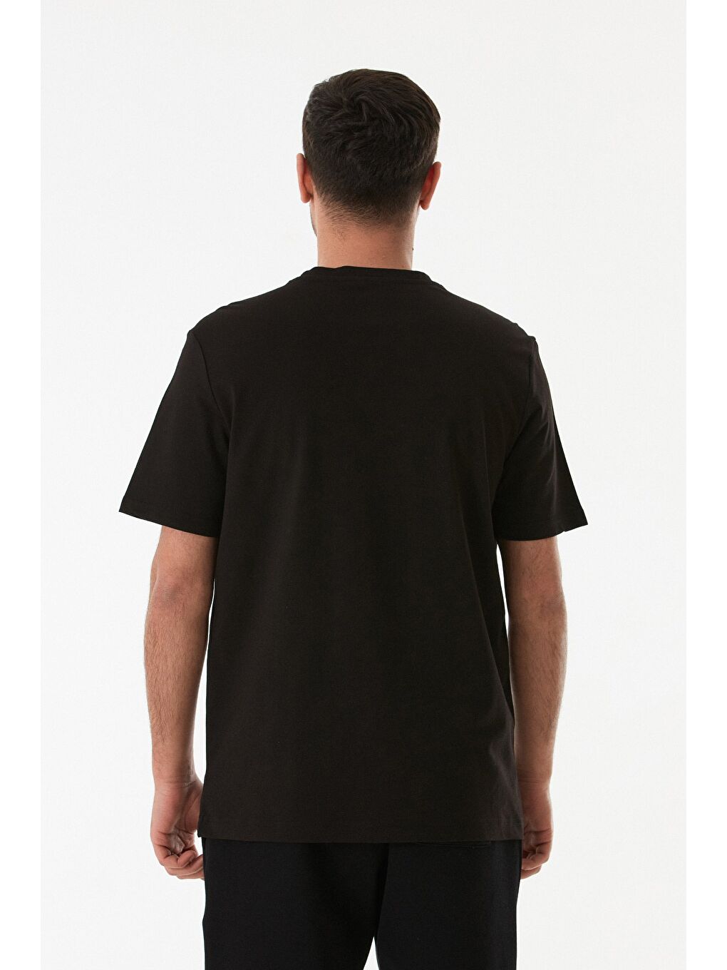 Siyah Baskılı Bisiklet Yaka Tişört-2