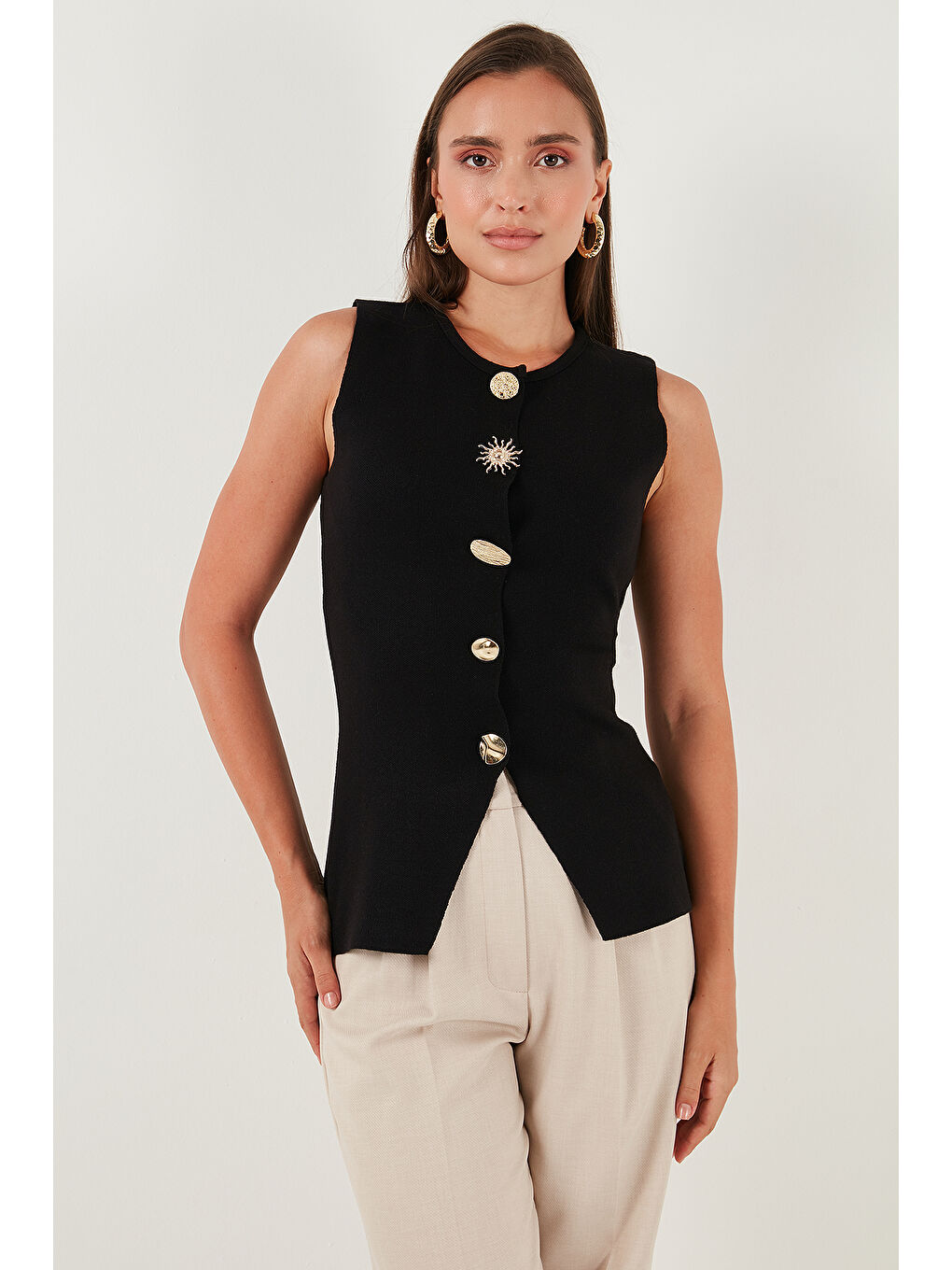 Siyah Premium Regular Fit Bisiklet Yaka Düğme Detaylı Yelek 680YE00043-4