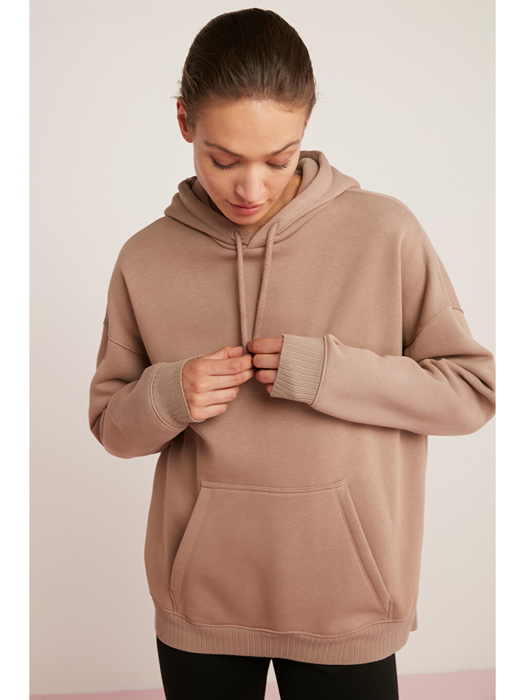 Carly Kadın Içi Polarlı Yumuşacık Kapüşonlu Kanguru Cepli Oversize Fit Pembe Sweatshirt-2