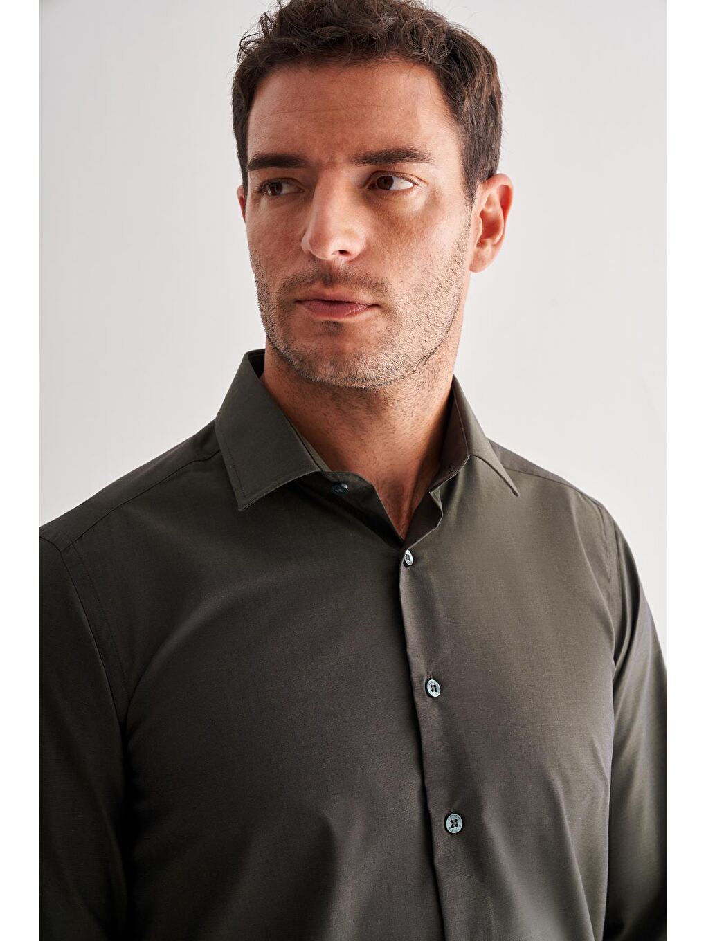 Haki Sert Yaka Filafil Desen Uzun Kol Slim Fit Pamuklu Gömlek 1004255181-3