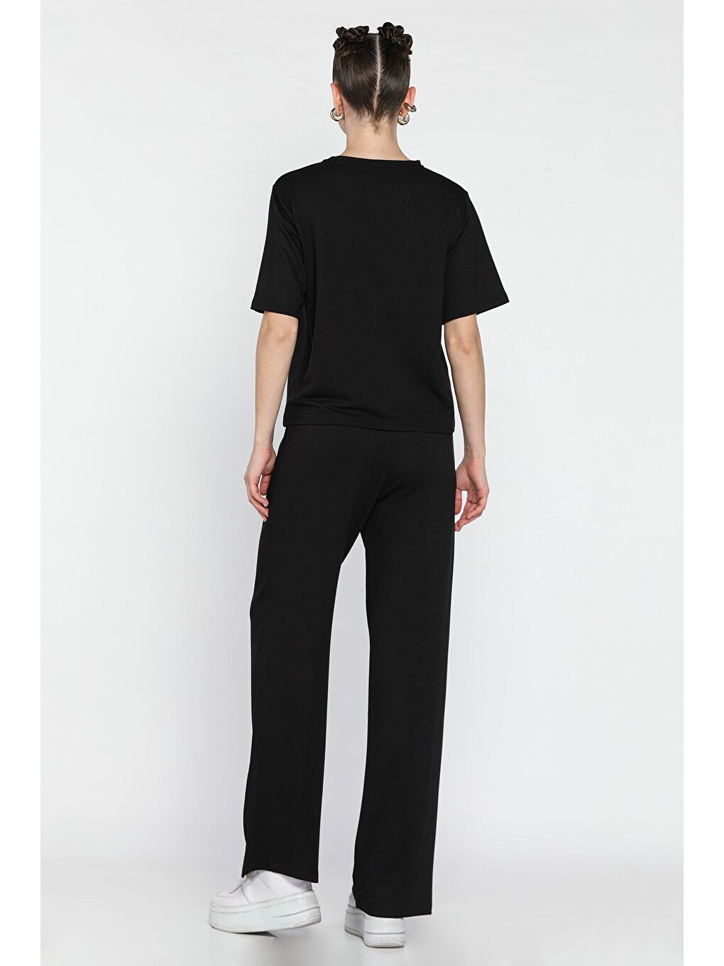 Siyah Kadın Nakışlı Çimalı Tişört Pantolon İkili Takım-2