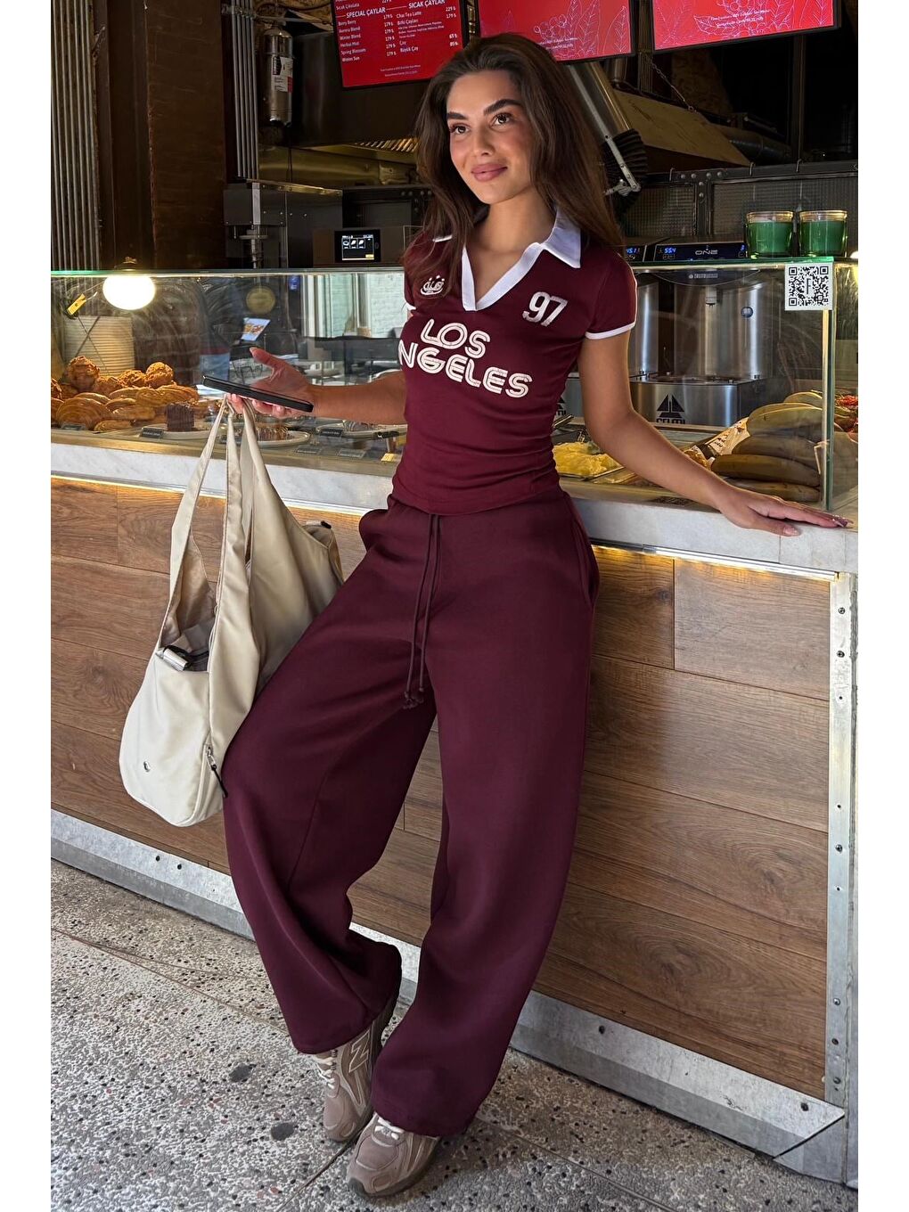 Bordo Baskılı Polo Yaka Slim Fit Kadın Tişört Mg2689-1