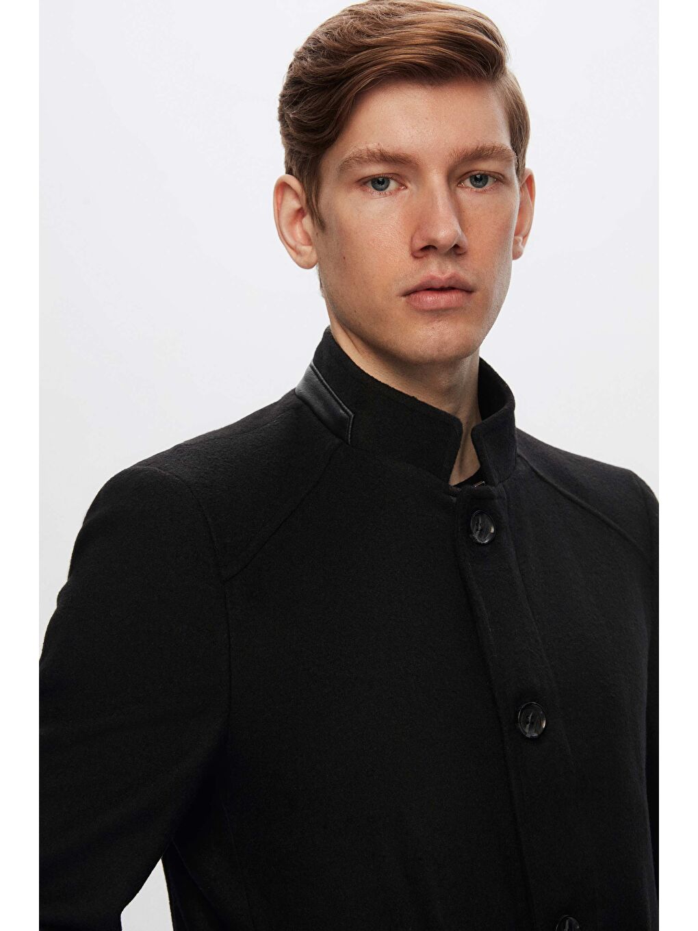 Regular Fit Siyah Dik Yaka Kaşe Kaban-2