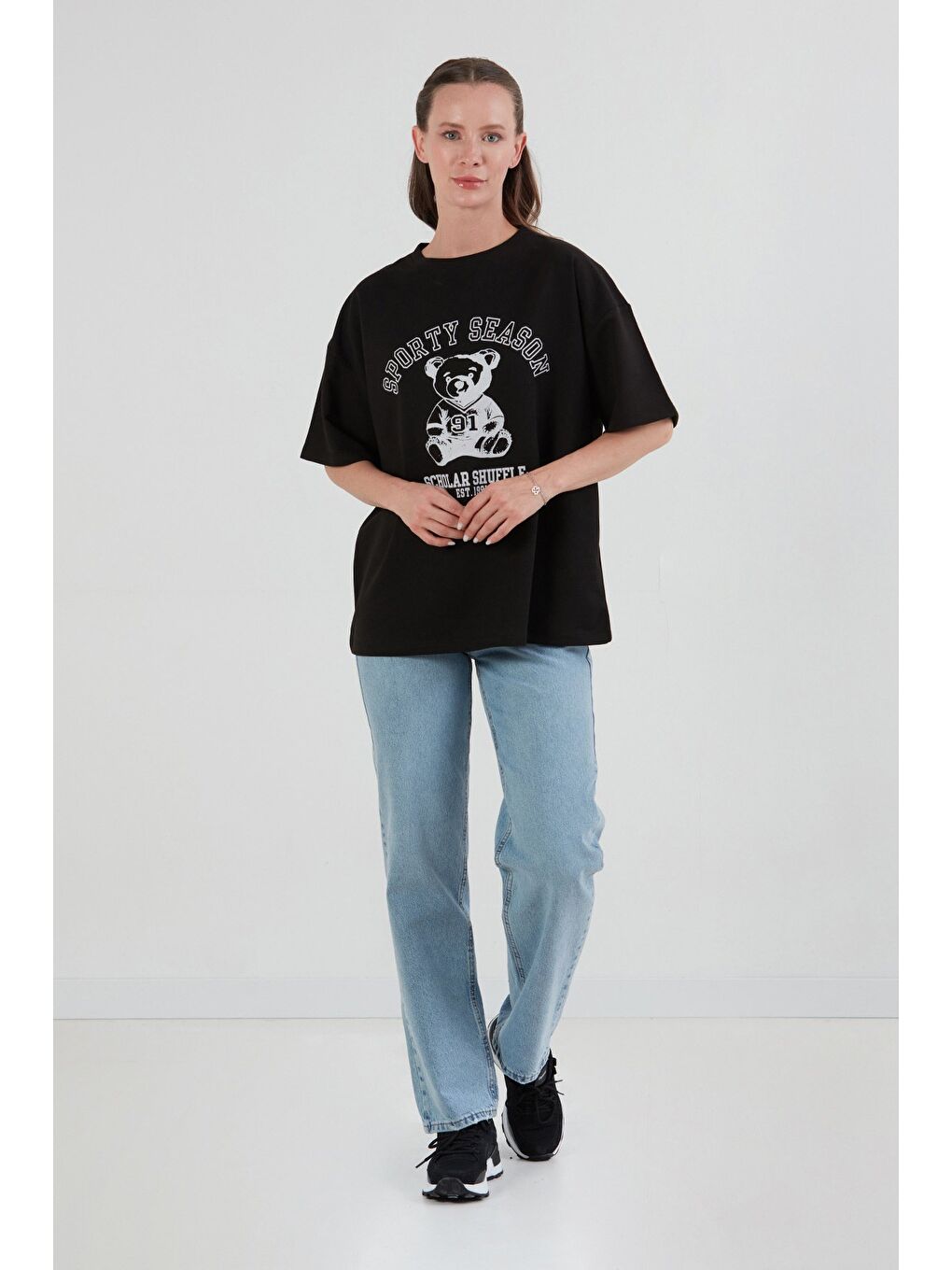 Siyah Ayıcık Baskılı Oversize Tişört-1
