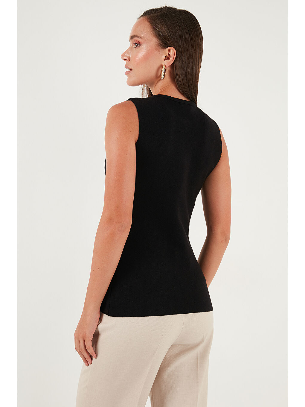 Siyah Premium Regular Fit Bisiklet Yaka Düğme Detaylı Yelek 680YE00043-6