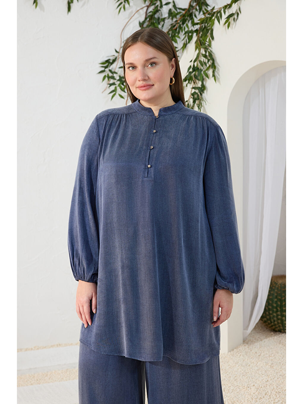 Lacivert Büzgü Lastik Detaylı Tunik-1