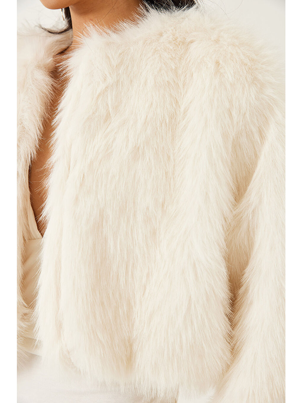 Ekru Kadın Suni Kürkllü Astarlı Mont-5