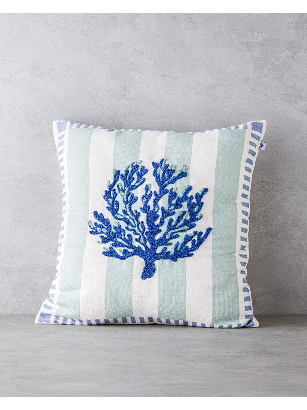 Corallo Punch Nakışlı Kırlent Kılıfı 45x45 cm Mavi - Yeşil-1