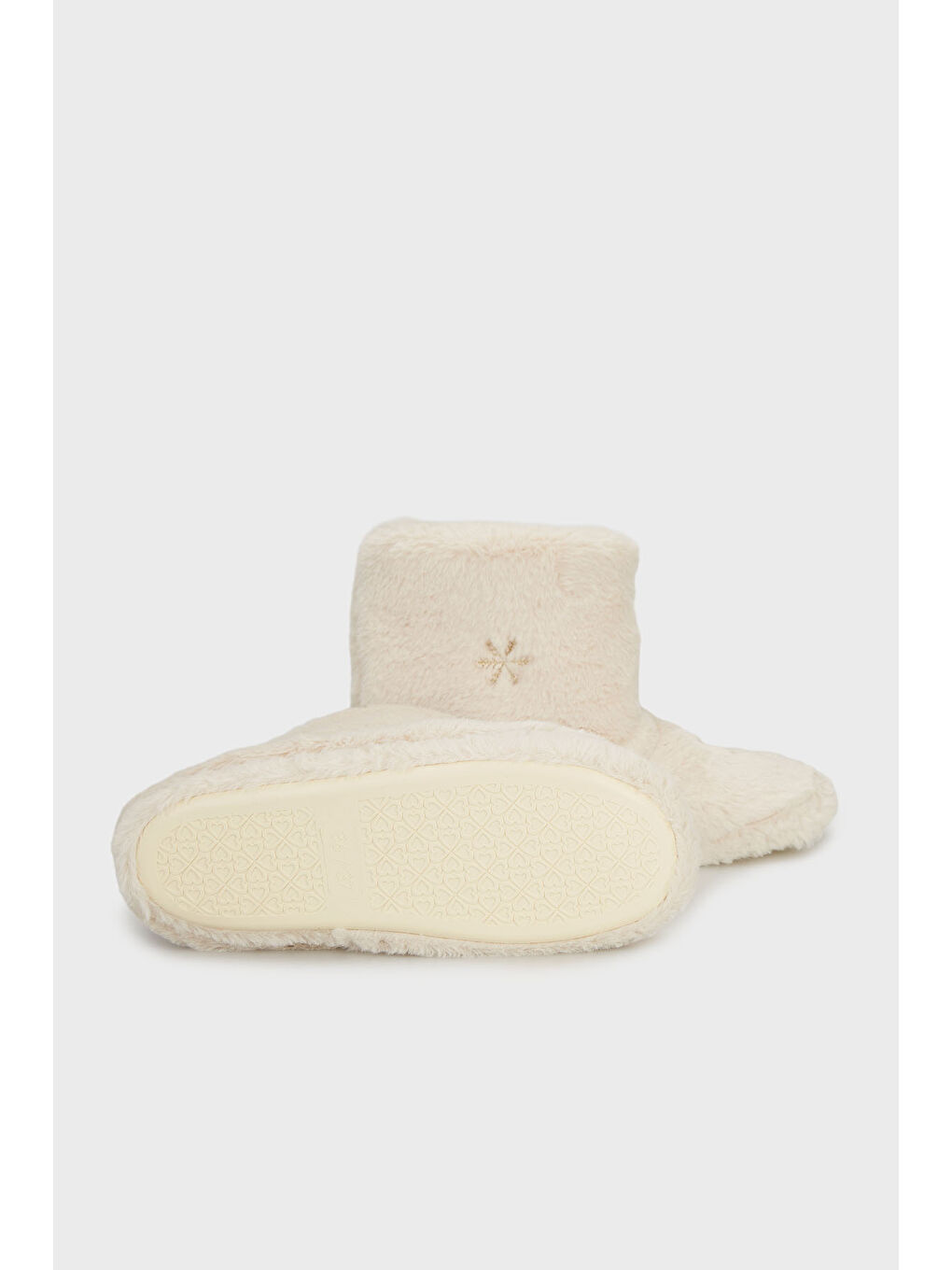 Ekru Yumuşak Dokulu Pelüş Panduf 6722004-3