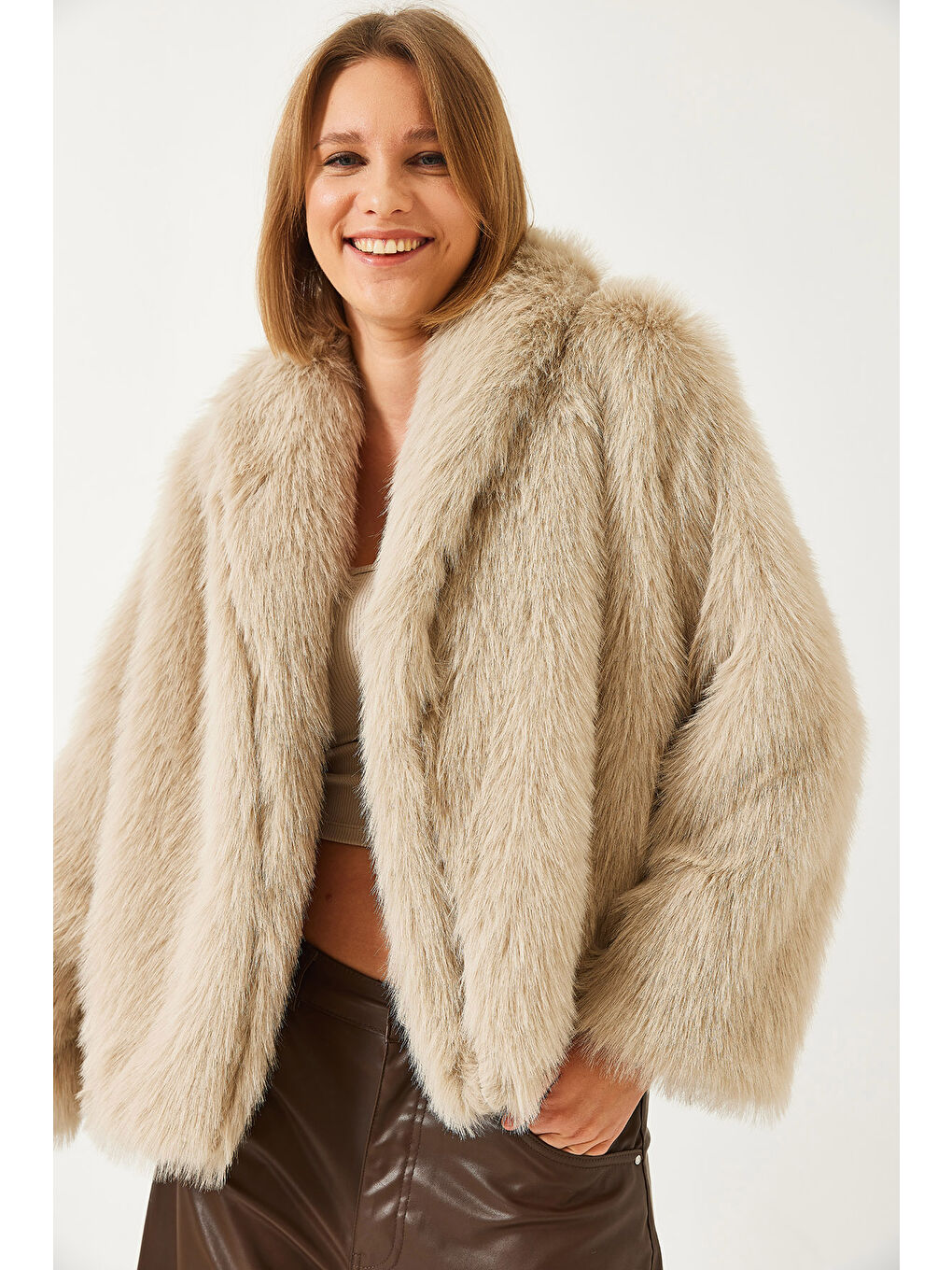 Bej Kadın Premium Suni Kürk Ceket-1