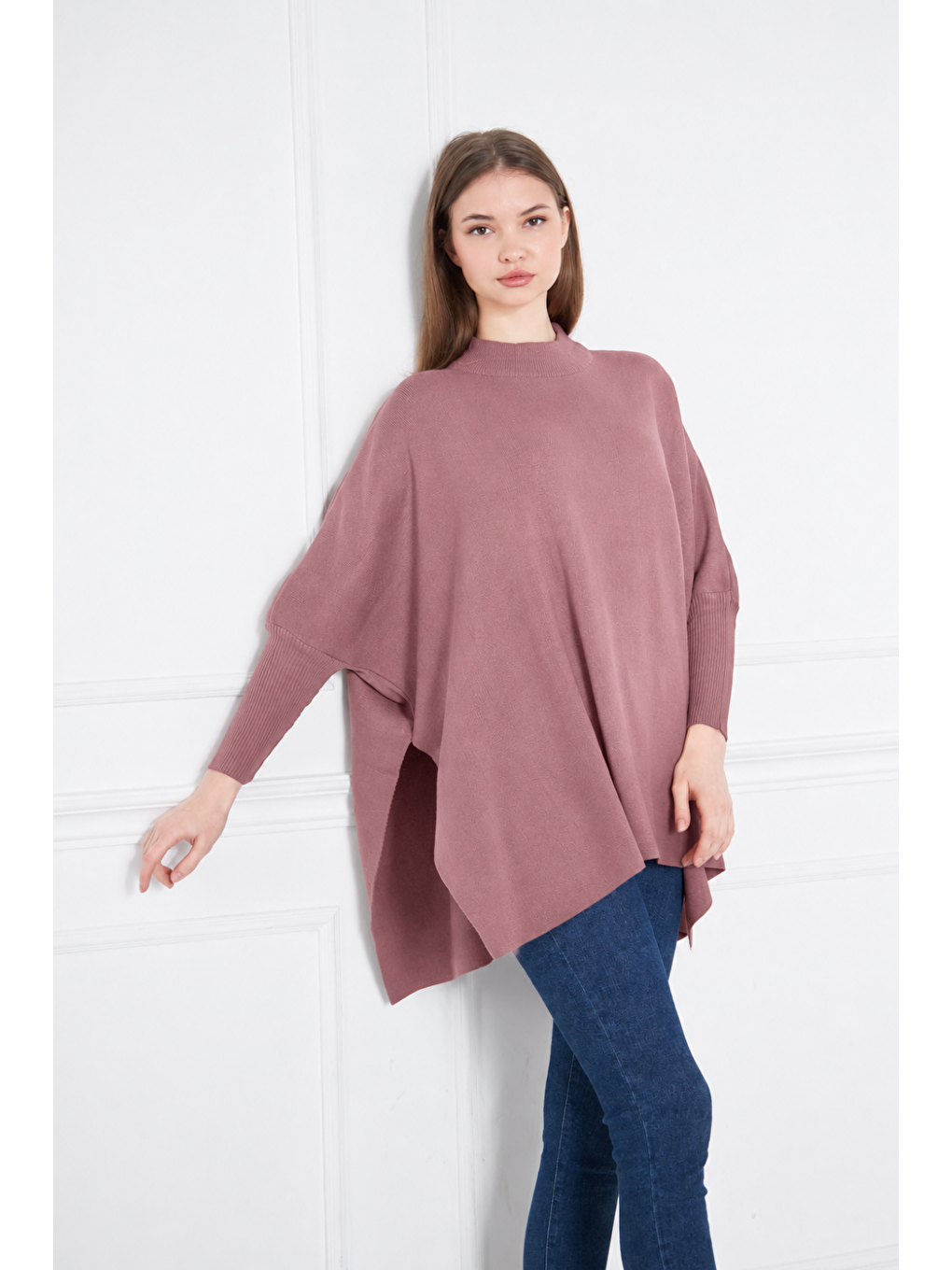 Pembe Kadın Yandan Yırtmaçlı Oversize Panço Kazak-2