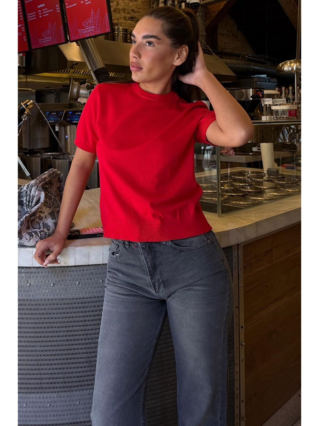 Kırmızı Bisiklet Yaka Kadın Triko Tişört Mg2703-4