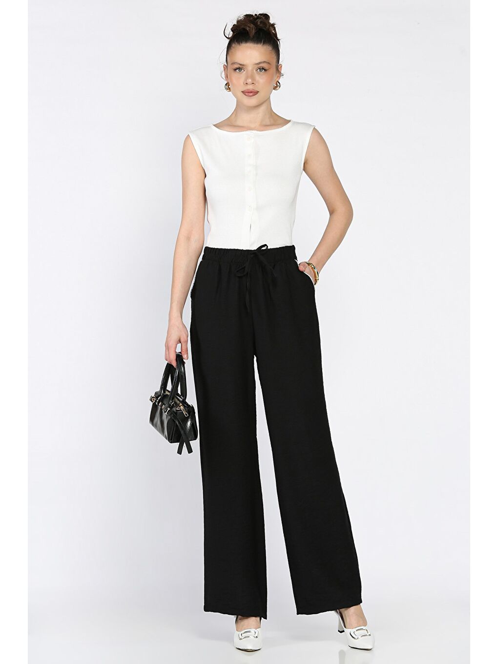 Siyah Kadın Yüksek Bel Cep Taşlı Palazzo Pantolon