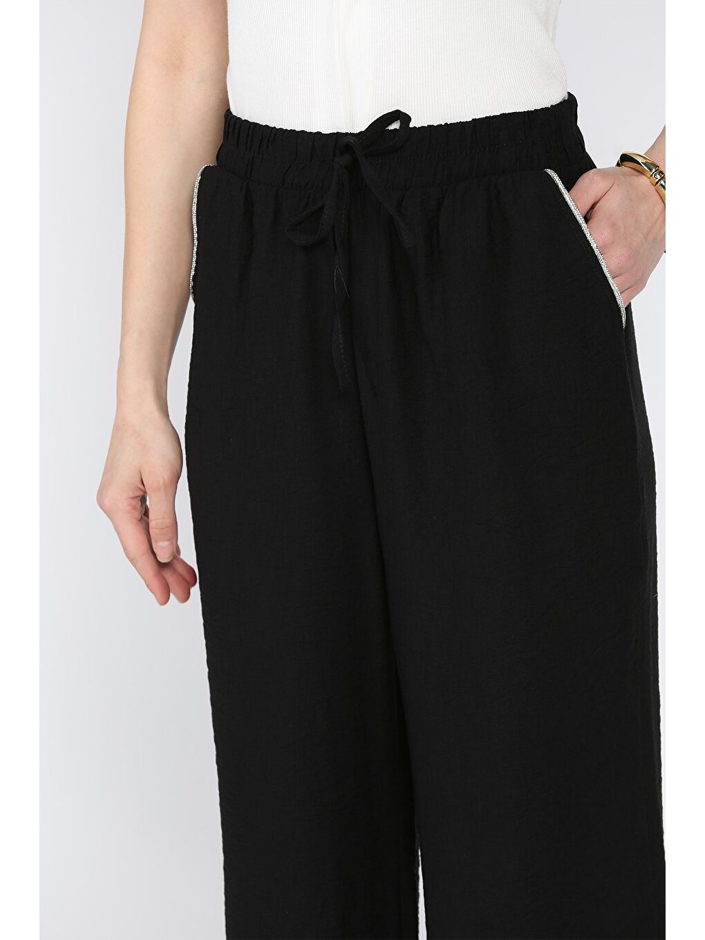 Siyah Kadın Yüksek Bel Cep Taşlı Palazzo Pantolon-3