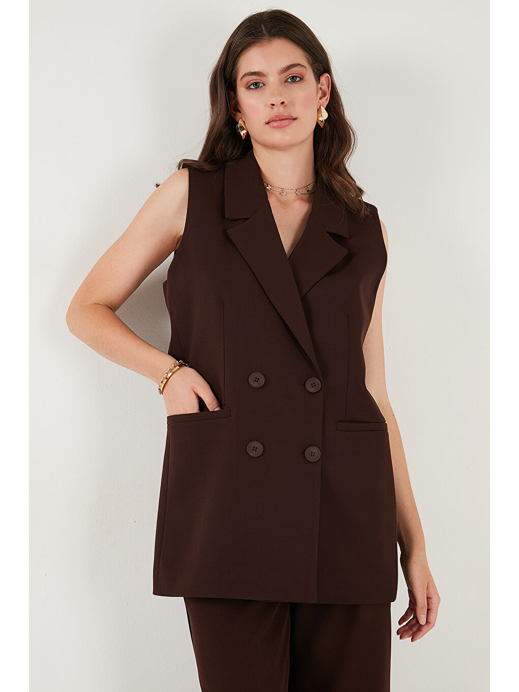 Kahverengi Oversize Fit Mono Yaka Kolsuz Düğmeli Kadın Ceket Yelek 6521177-2