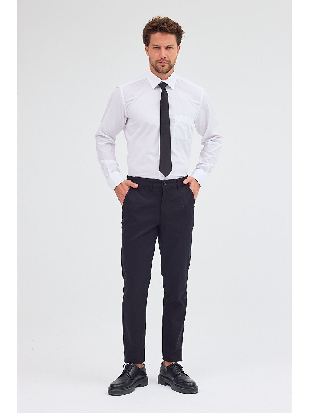 Beyaz Sert Yaka Uzun Kol Easy To Iron Comfort Fit Pamuklu Büyük Beden Gömlek 1004255300-3