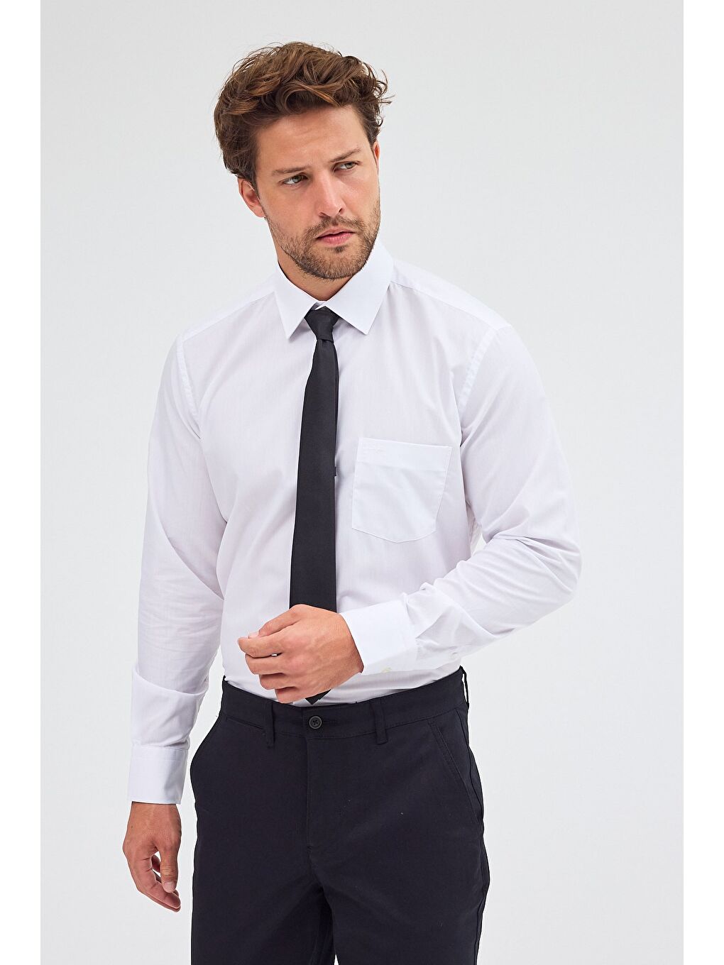 Beyaz Sert Yaka Uzun Kol Easy To Iron Comfort Fit Pamuklu Büyük Beden Gömlek 1004255300-2