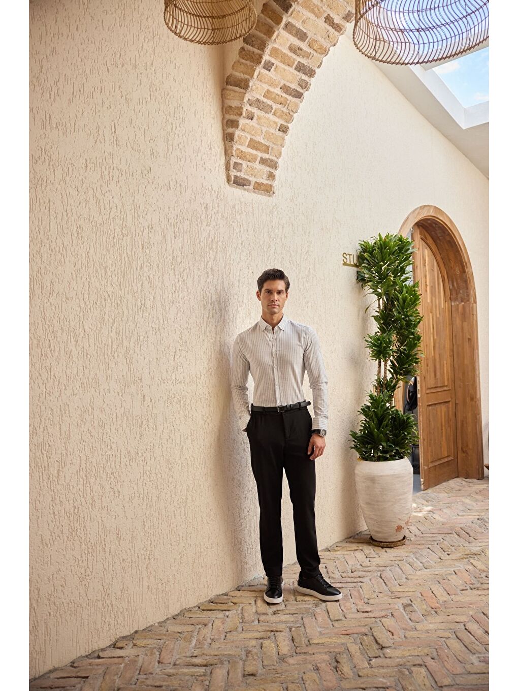 Mavi Onan Erkek Klasik Gömlek Modern Slim Fit Keten Görünümlü İnce Çizgili Desen-1