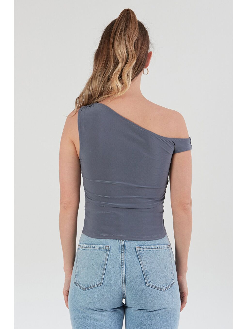 Antrasit Yanları Drapeli Tek Kol Bluz-3