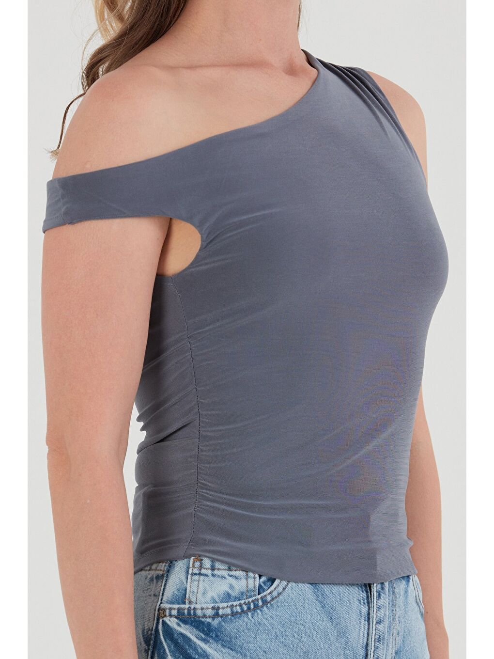 Antrasit Yanları Drapeli Tek Kol Bluz-4