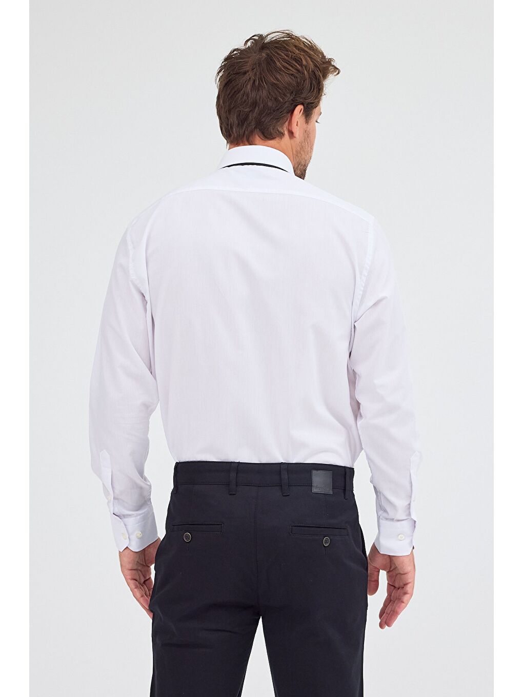 Beyaz Sert Yaka Uzun Kol Easy To Iron Comfort Fit Pamuklu Büyük Beden Gömlek 1004255300