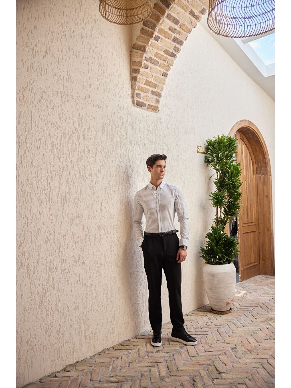 Mavi Onan Erkek Klasik Gömlek Modern Slim Fit Keten Görünümlü İnce Çizgili Desen-2