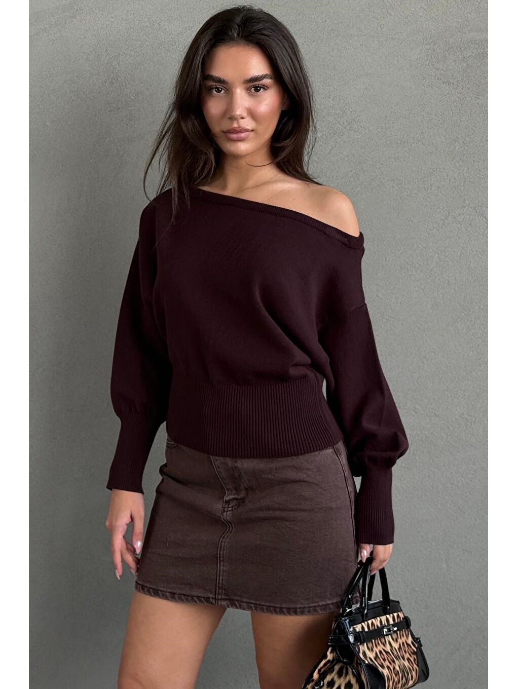 Kahverengi Ribbed Asimetrik Kesimli Kadın Kazak Mg2744