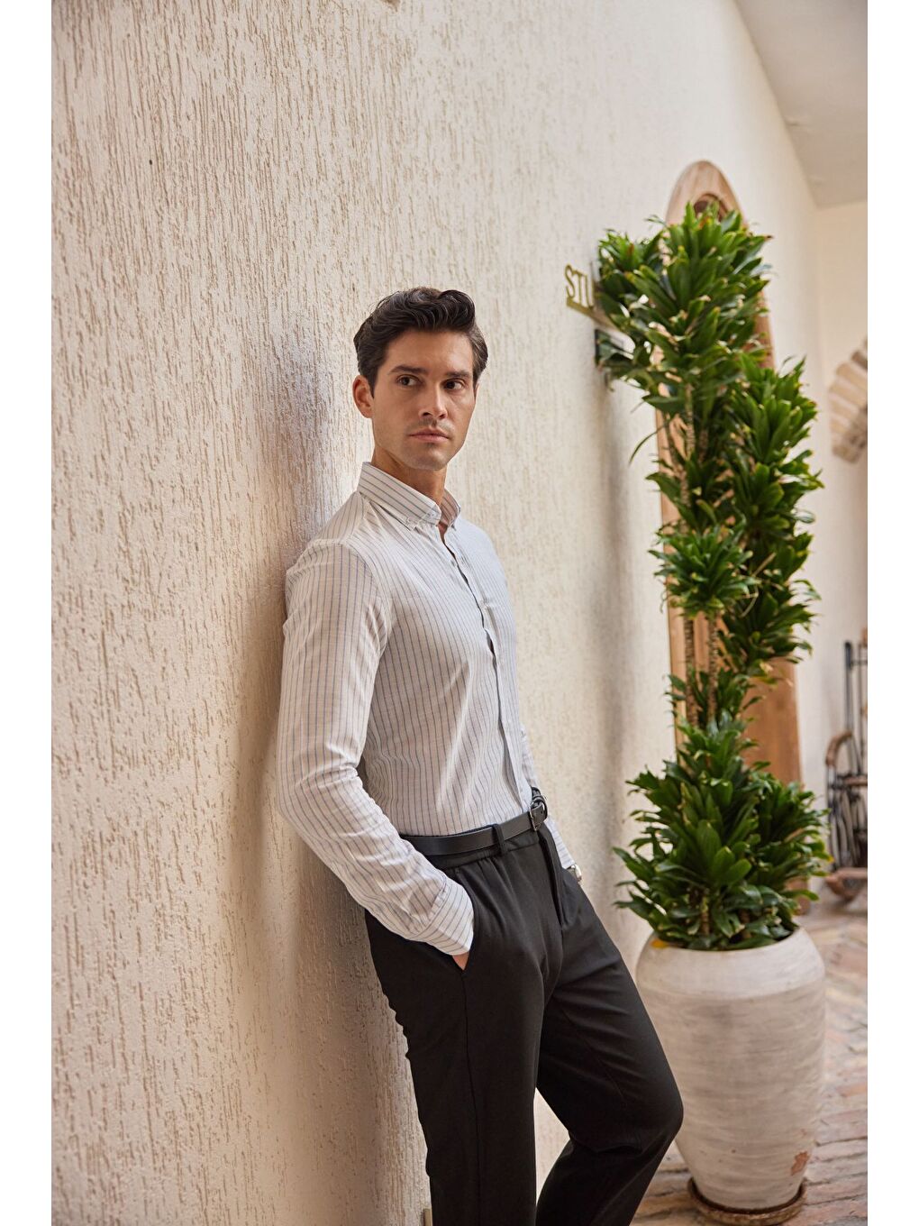 Mavi Onan Erkek Klasik Gömlek Modern Slim Fit Keten Görünümlü İnce Çizgili Desen-6