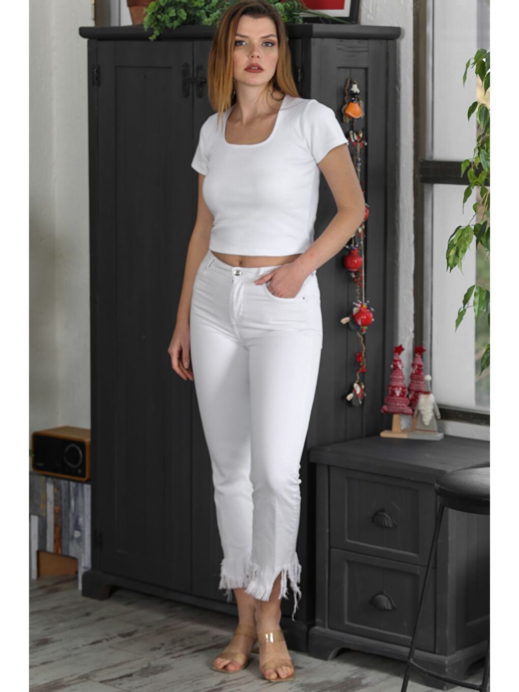 Beyaz U Yaka Kısa Kol Örme Fitted Casual Bluz-7