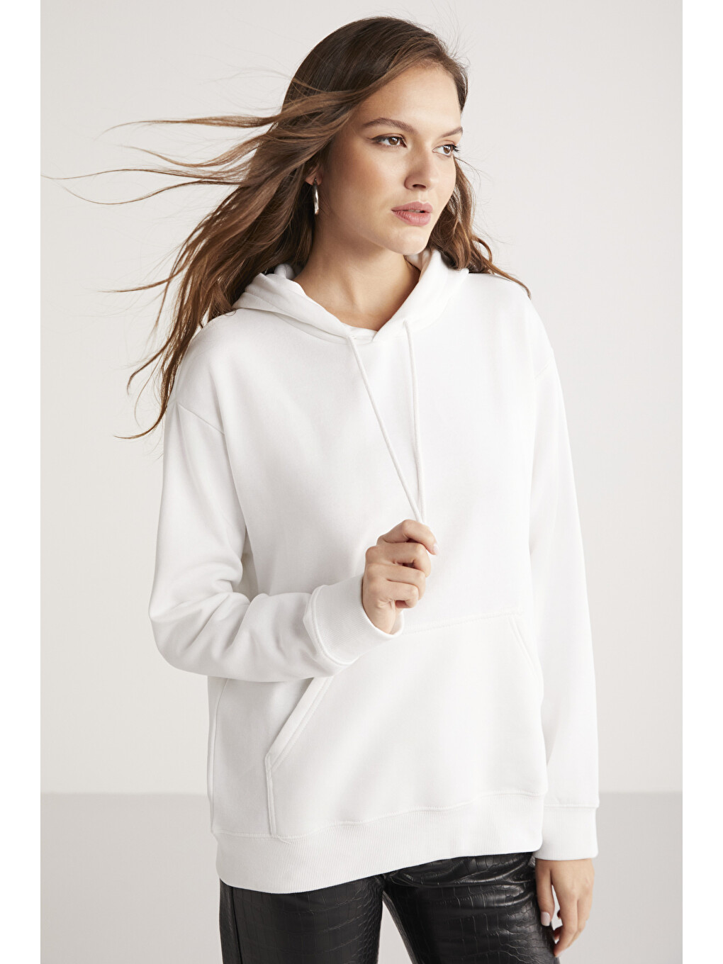 Tereza Kadın Beyaz Sweatshirt-2