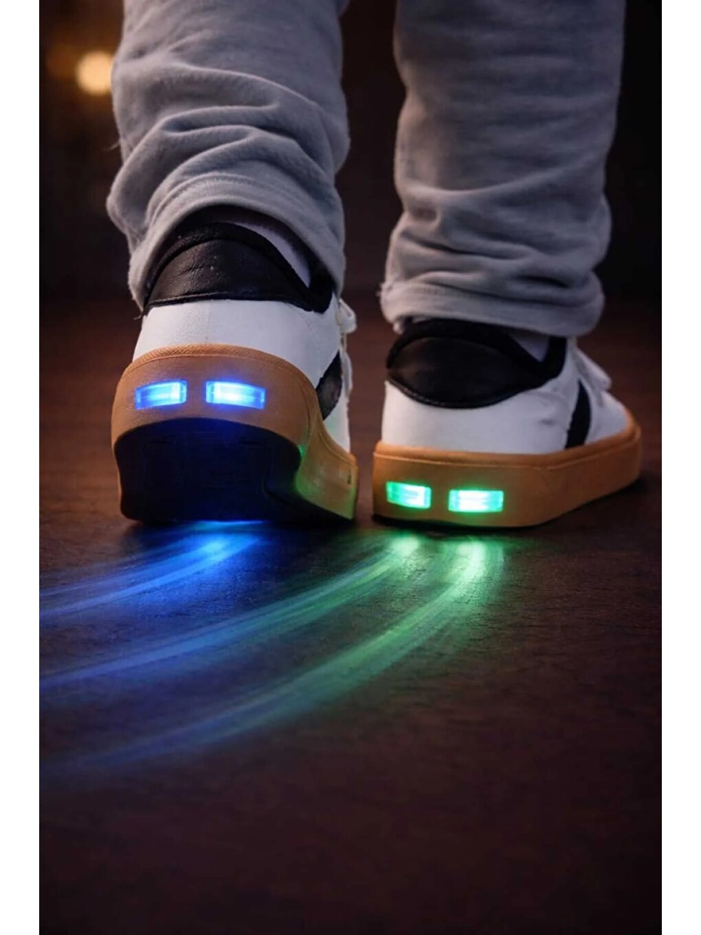 Beyaz Unisex Günlük Işıklı Çocuk Cırtlı Yürüyüş Koşu Sneaker Spor Ayakkabı-1