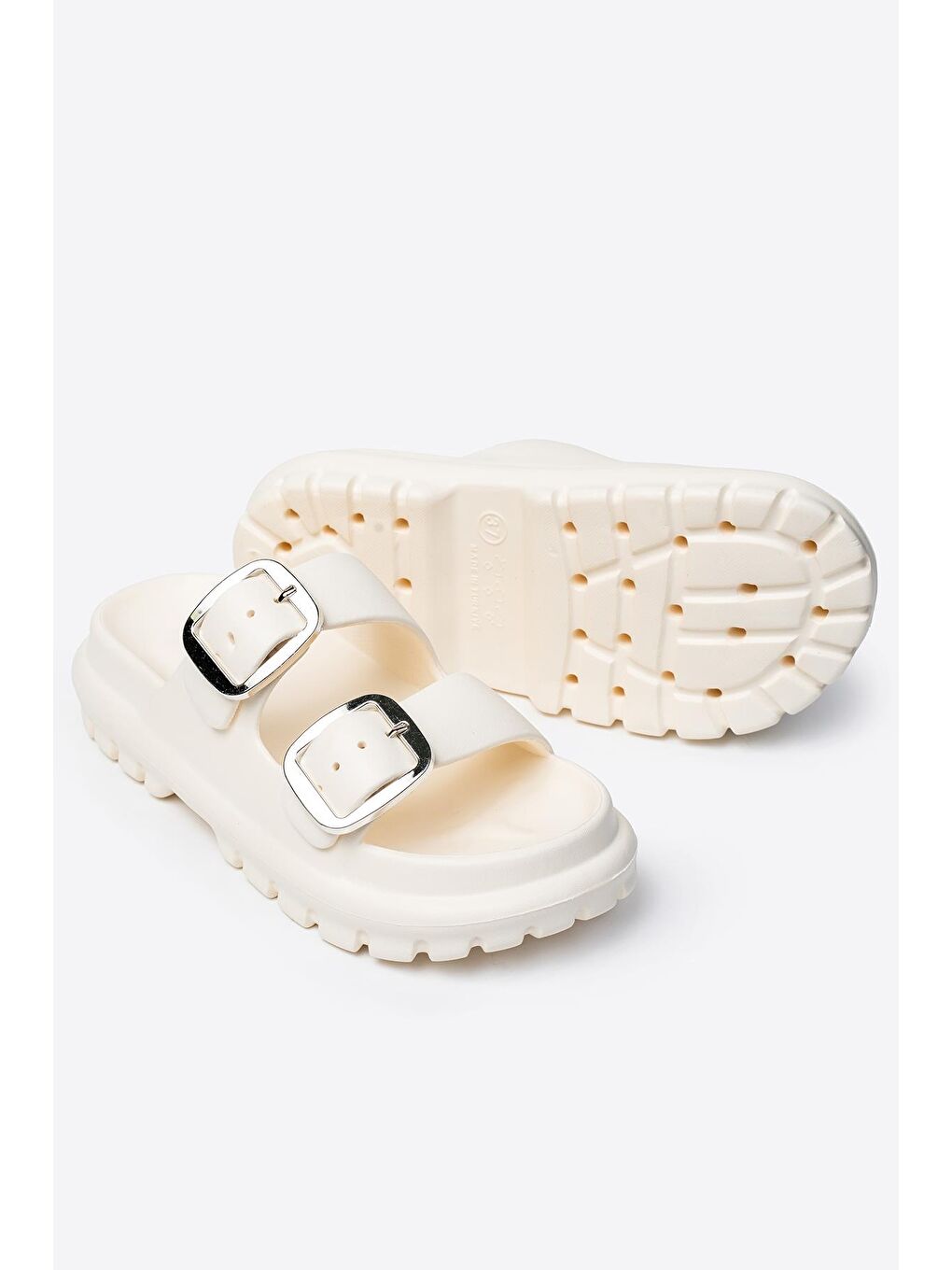 Ekru Çift Tokalı Kadın Eva Kalın Taban Terlik-4