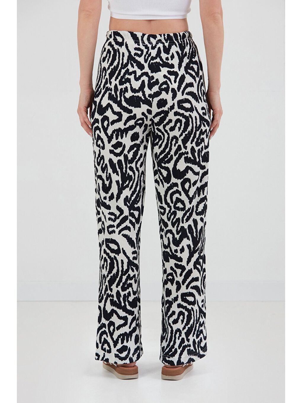 Lacivert Desenli Bürümcük Kumaş Bol Paça Pantolon-3