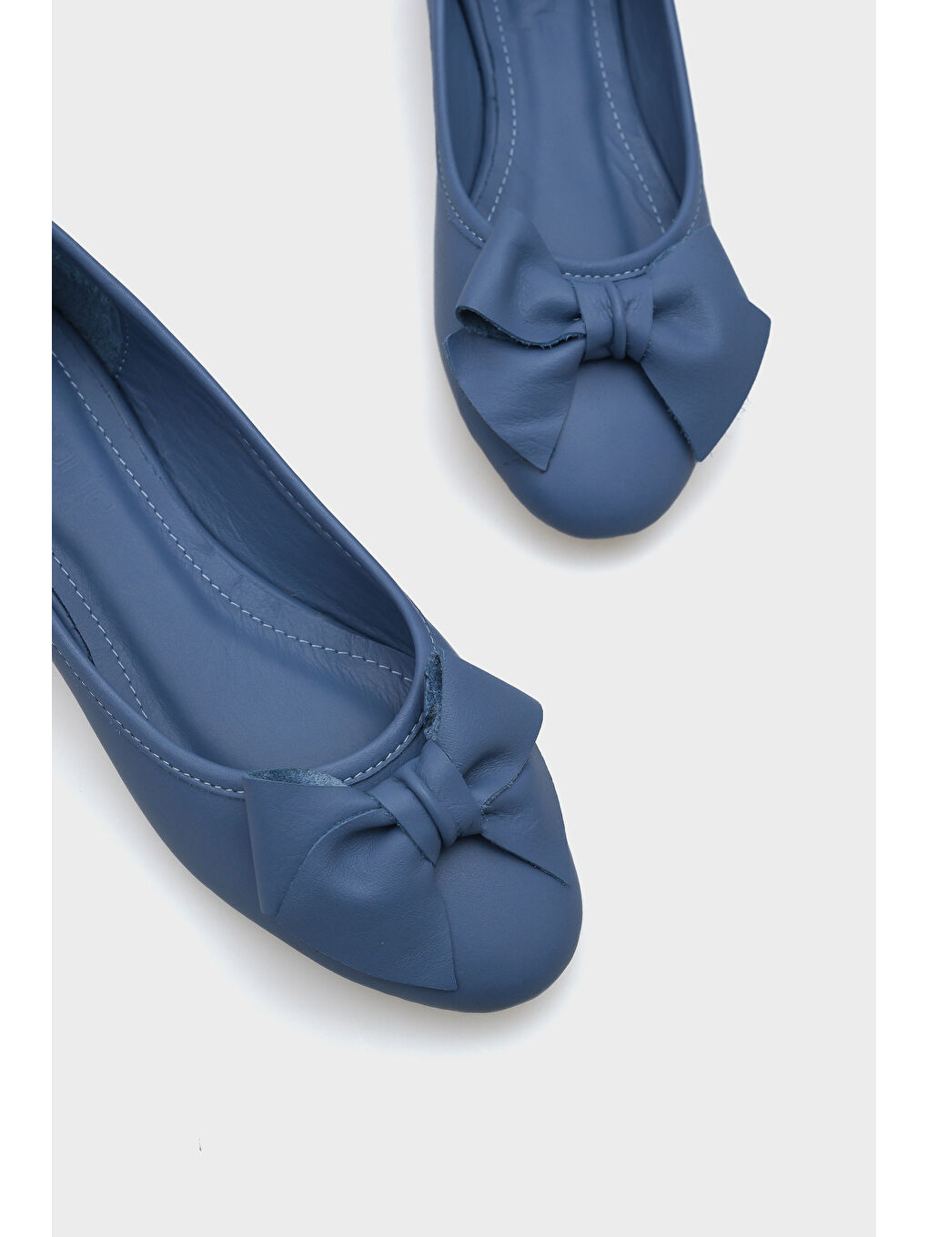 Mavi Bliss Kadın Hakiki Deri Fiyonk Aksesuarlı Babet-4