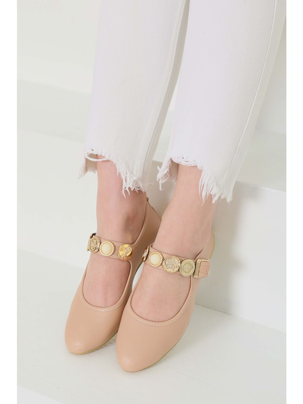Bej Kadın Vizon Taş Detaylı Babet Ayakkabı - 27112-1