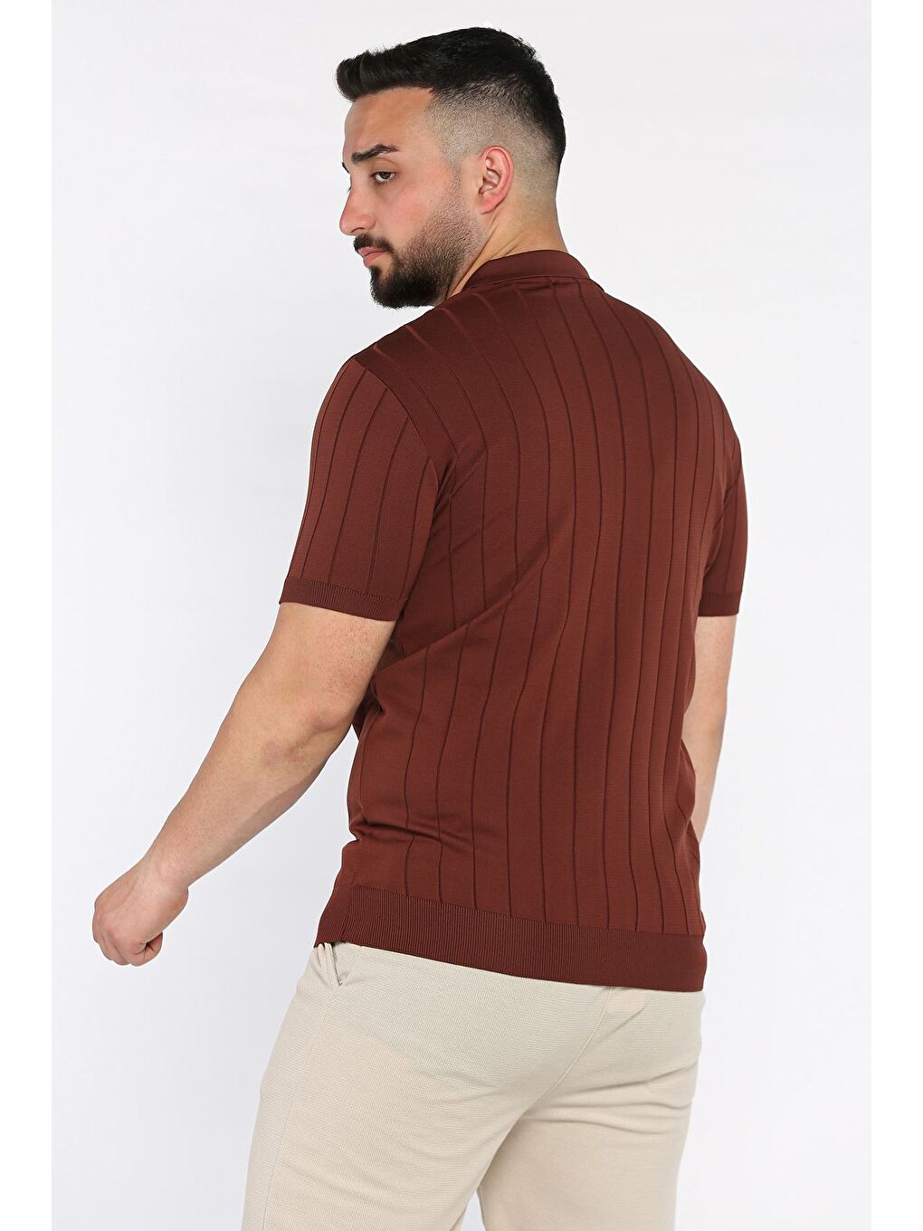 Kahverengi Polo Yaka Yarım Fermuarlı Erkek Triko Tişört-2