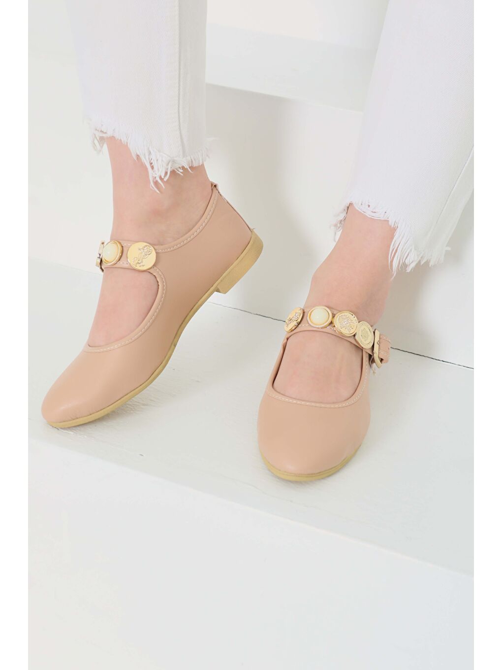 Bej Kadın Vizon Taş Detaylı Babet Ayakkabı - 27112-4