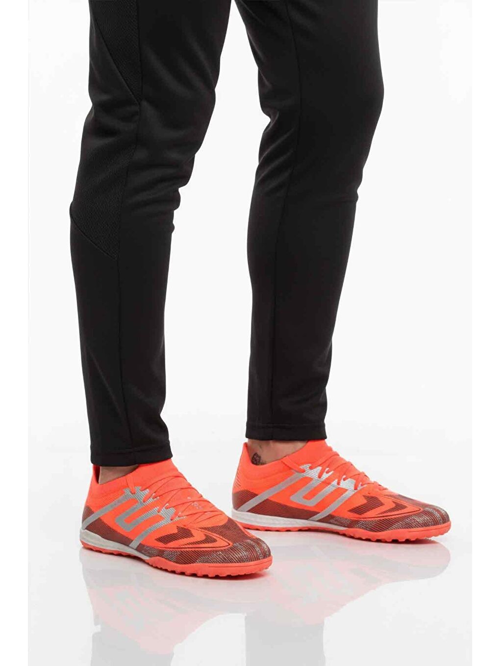 Kırmızı Gümüş Bilekten Lastikli Bağcıklı Unisex Halısaha Ayakkabısı GH-252-149 G